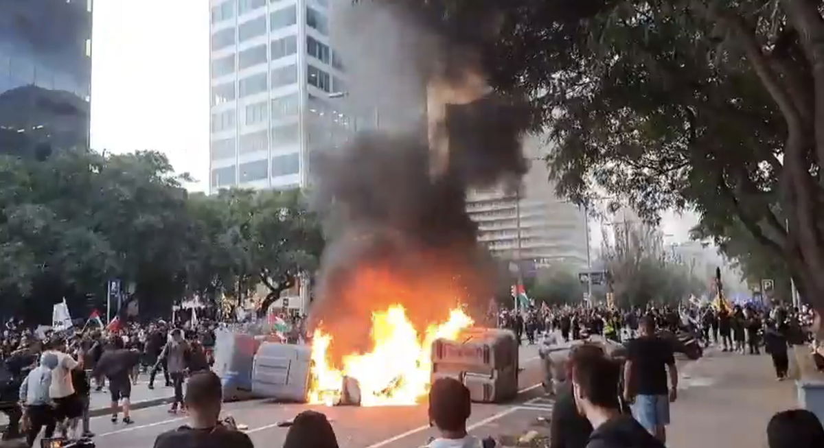 Barcelona erupts in violence as national Palestine strike turns chaotic