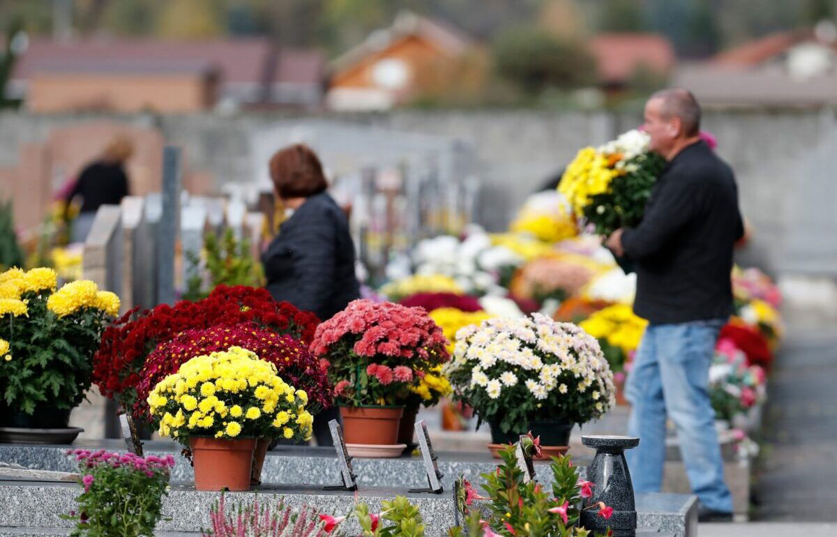 How Axarquia Marks All Saints’ Day: What’s Open And Closed How Axarquia Marks All Saints’ Day: What’s Open And Closed