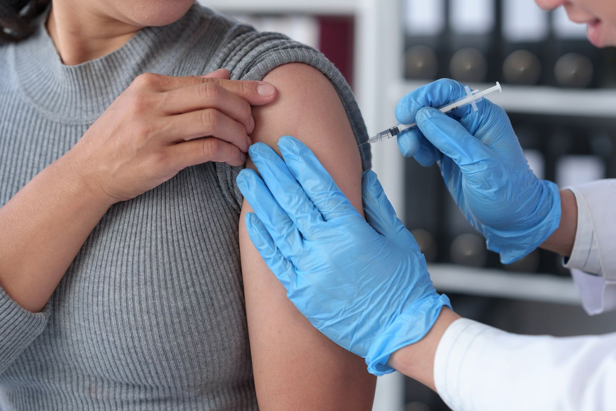 Flu jab time in sunny Andalucía: A simple guide for expats over 60