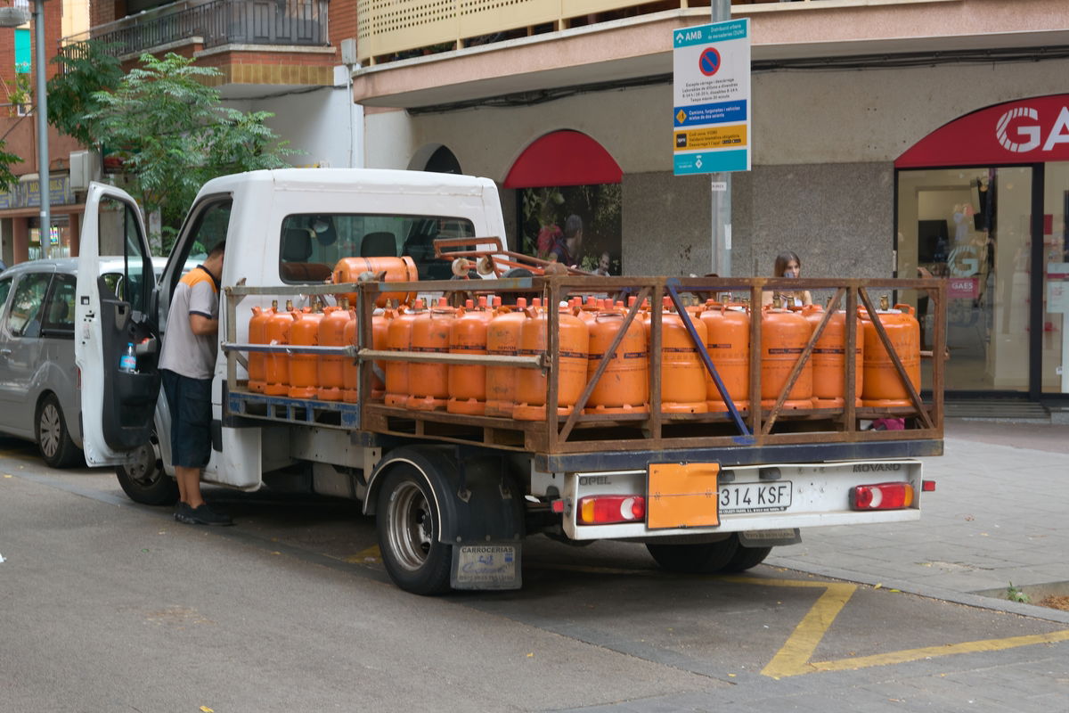 euroweeklynews.com - Adam Woodward - Price of a butane gas canister up for review this week