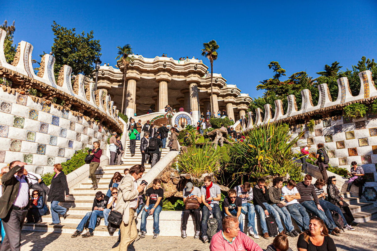Barcelona’s Park Güell To Cut Visitor Numbers By Half A Million By 2027 Barcelona’s Park Güell To Cut Visitor Numbers By Half A Million By 2027