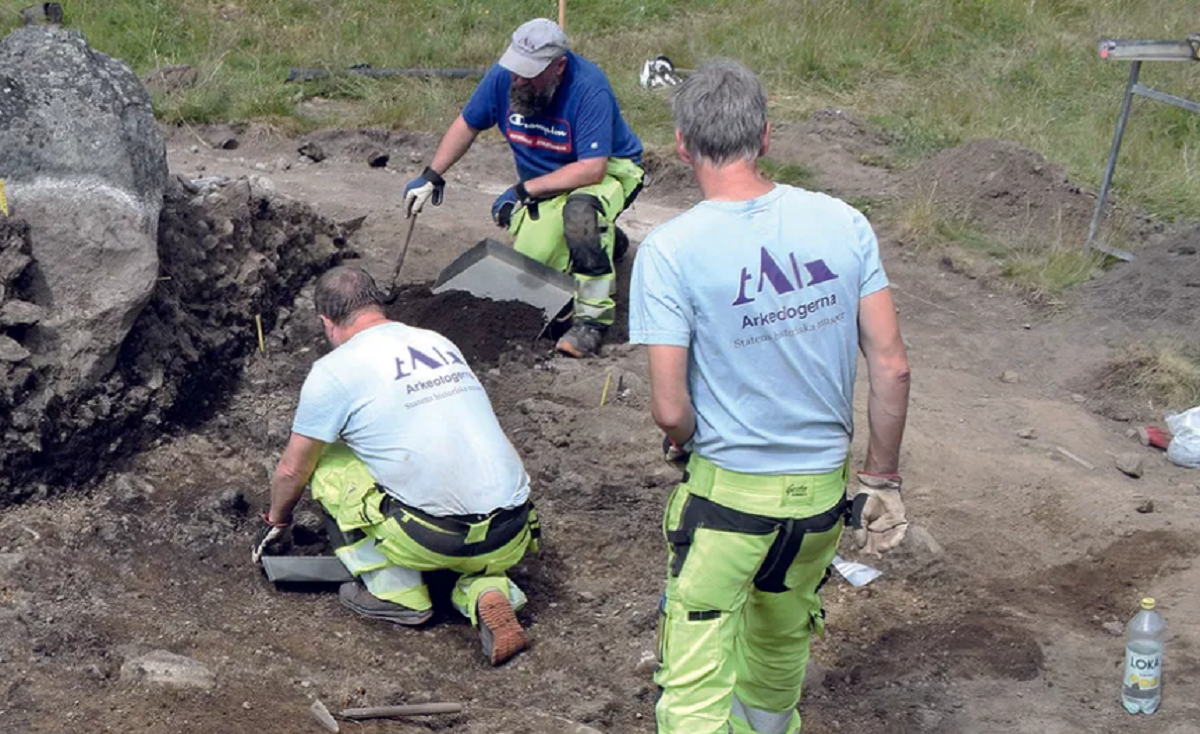 Ancient burial reveals 3,000 years of Swedish history