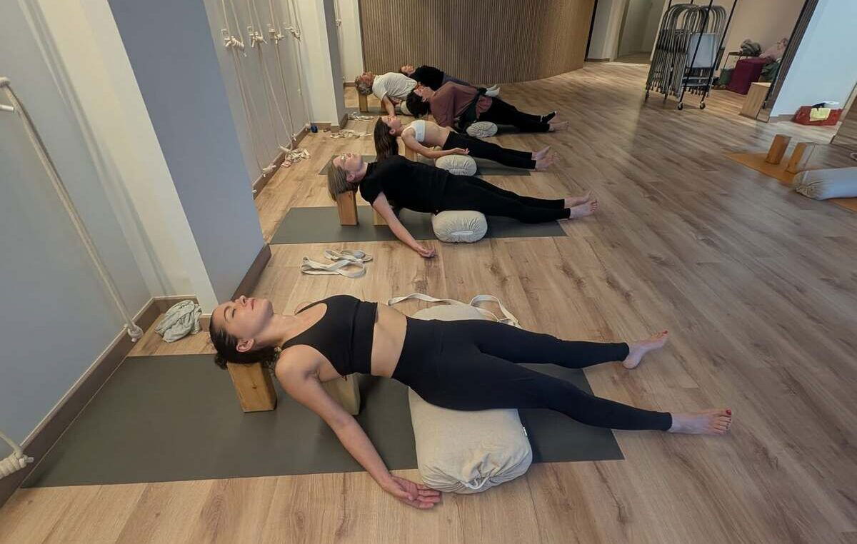 Osteopathic Yoga Classes In Jávea With Jorge De Oleza
