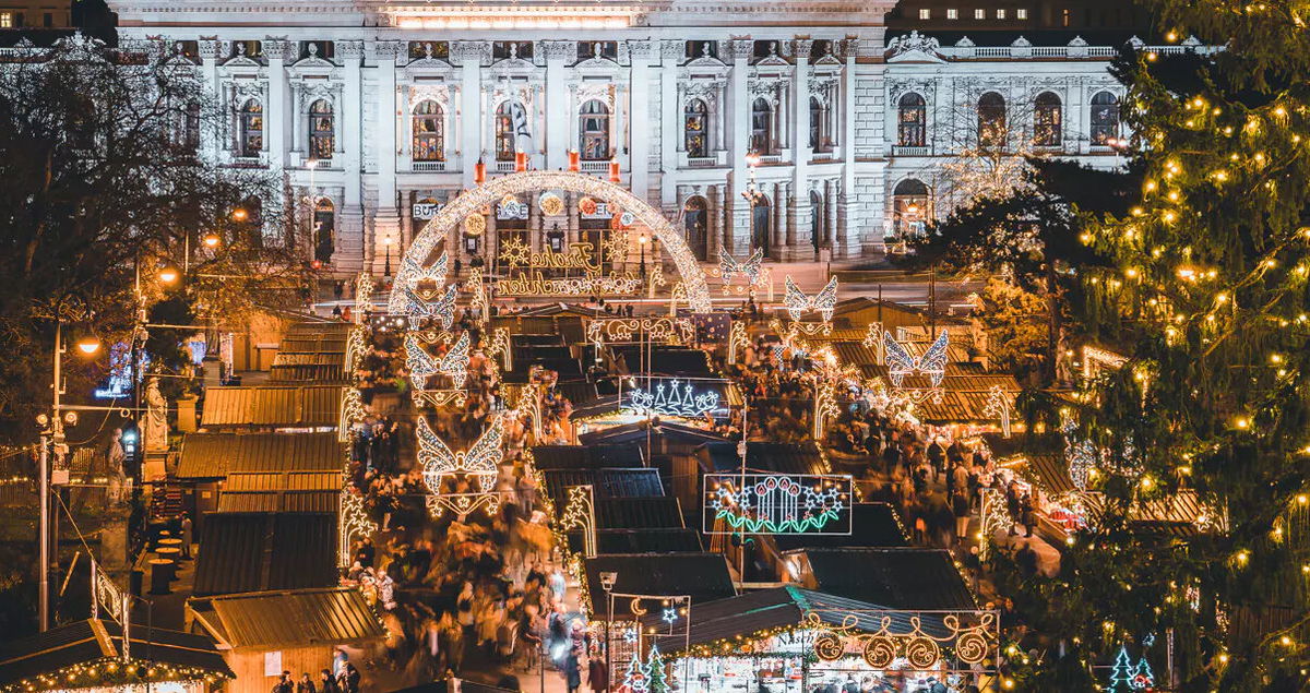 Top 4 Traditional Christmas Market Getaways Direct From Malaga (agp)