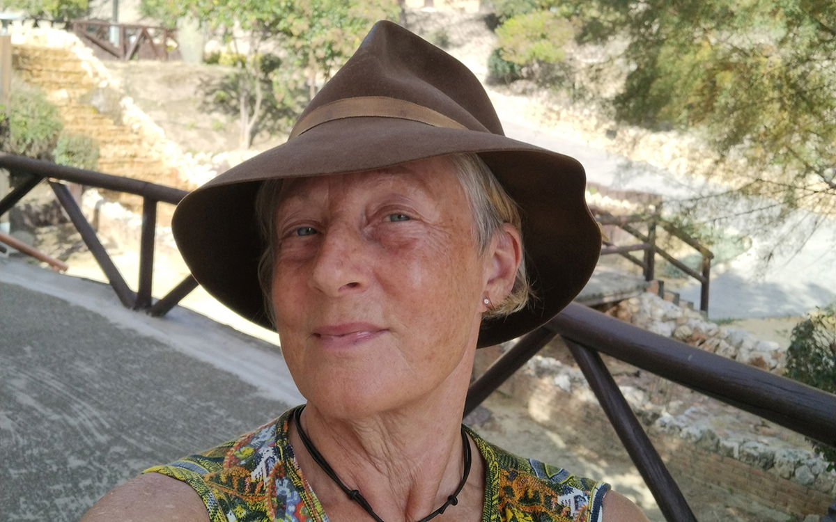 French artist Nelly Baude Gerouard brings mystical visions to life in Finestrat