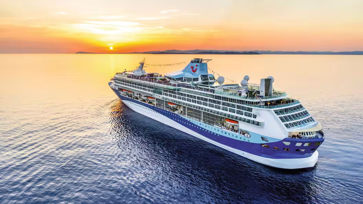 Nostalgia ahoy! Cruise back to the 80s from Palma with Marella’s Electric Sunsets