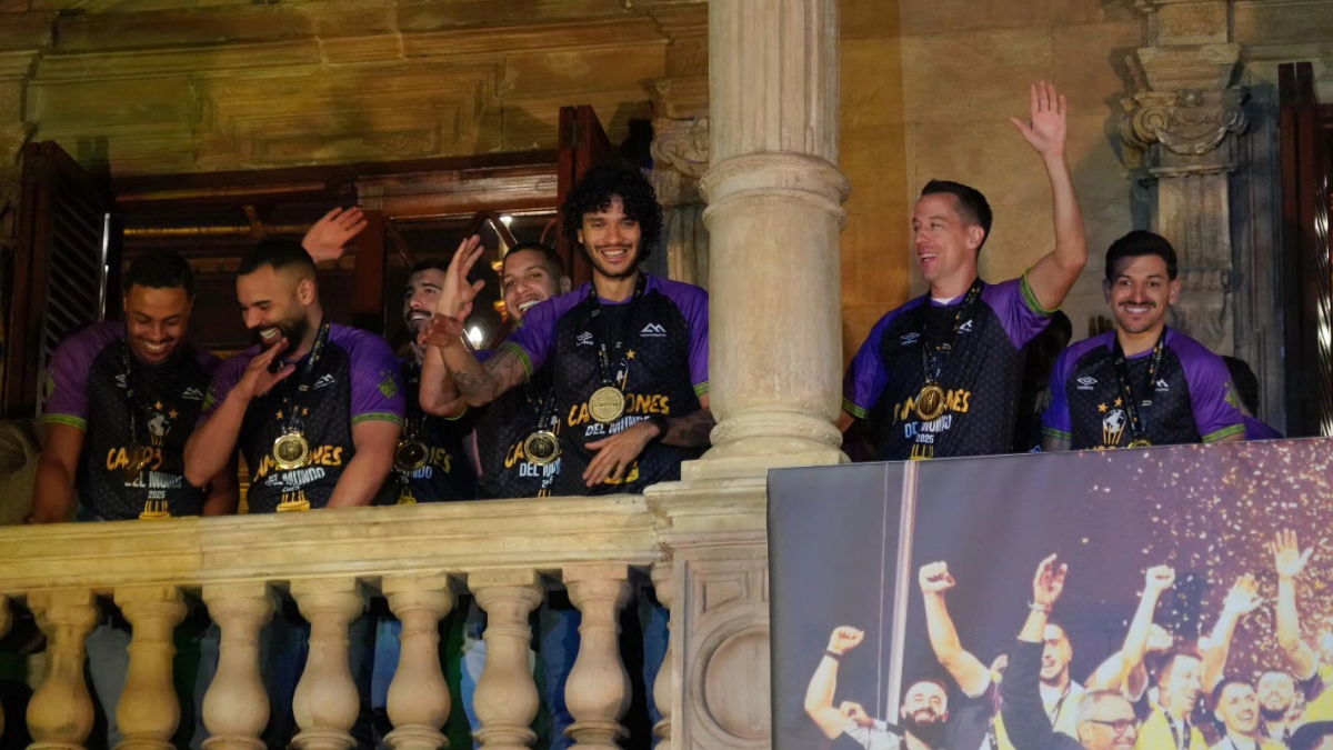 Palma Futsal Celebrate Historic Third World Title With Parade