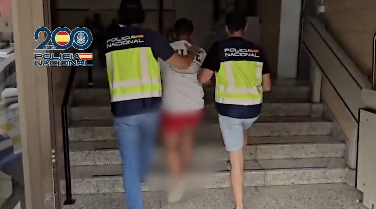 Spanish police arrest two major mafia fugitives in Tenerife and Almeria