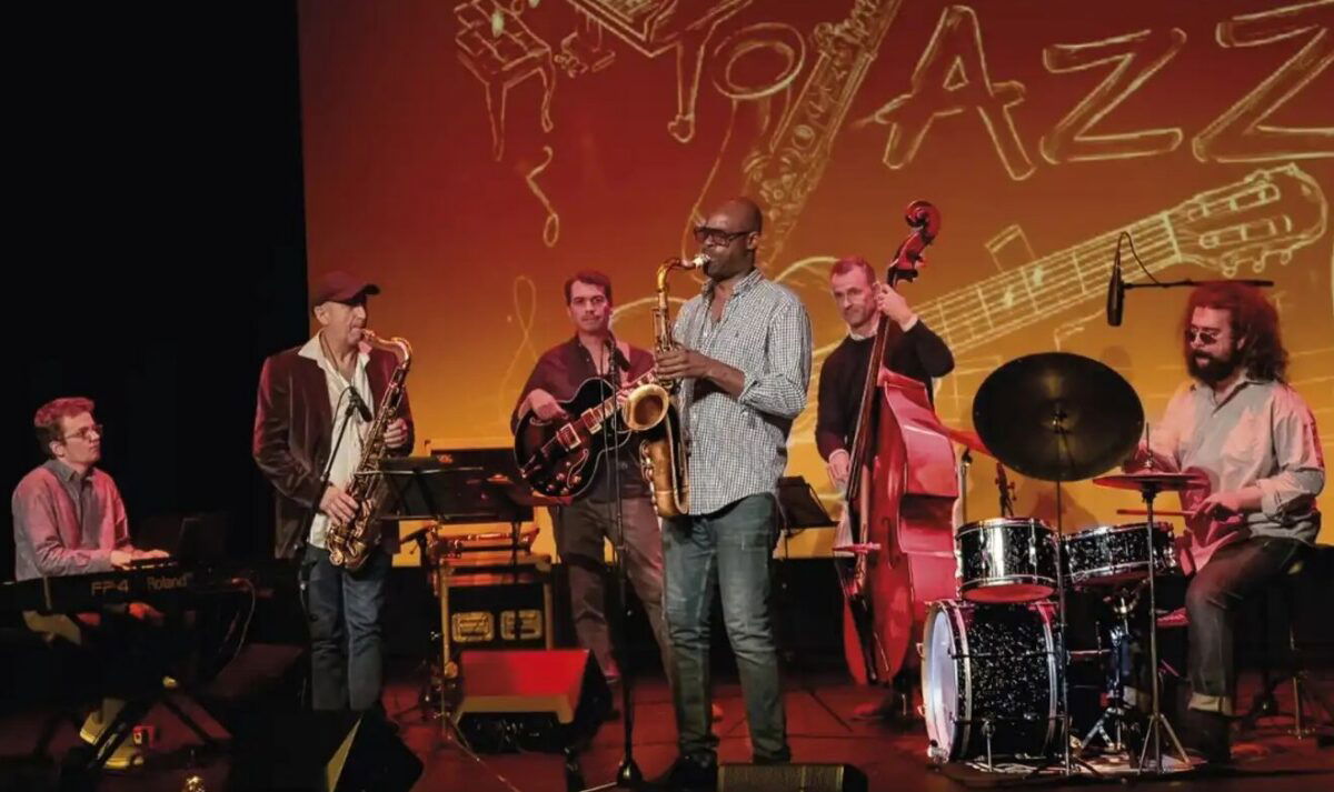 The Blue Horses Ignite Fuengirola’s Speakeasy Jazz Club With Innovative Swing