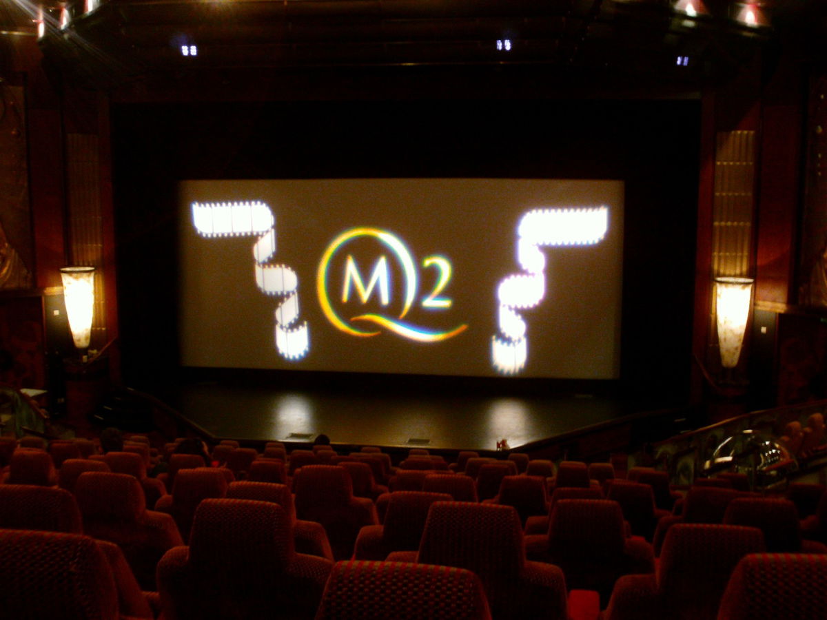 Crying Over Smoked Salmon: My Last Day On The Qm2