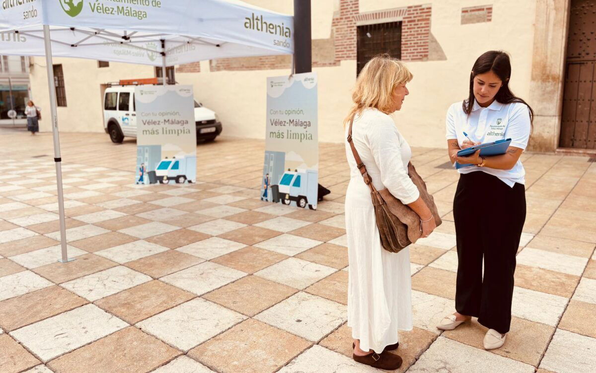 Citizen Tent Rolls Out To Green Up Velez-malaga