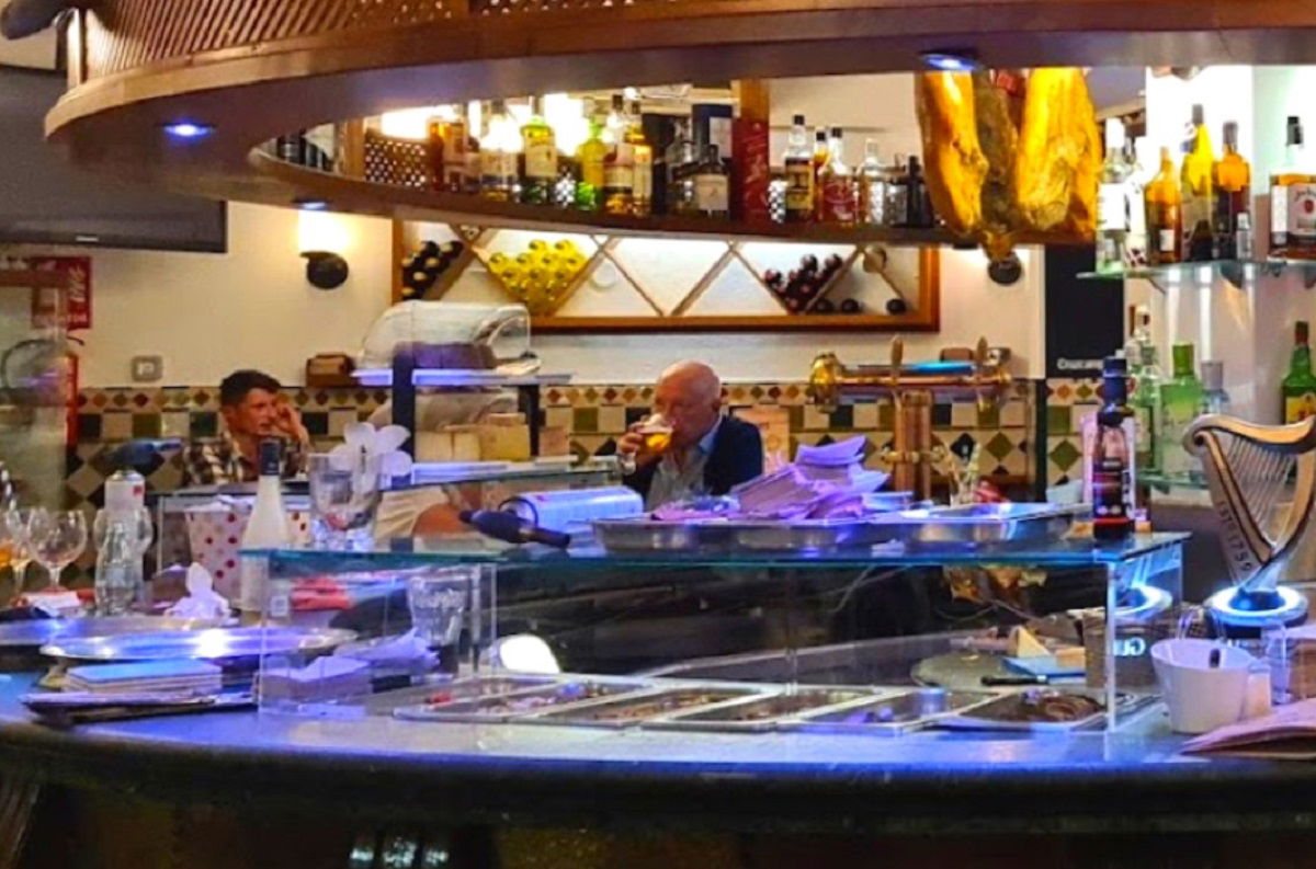 The Nerja spot where Guinness meets perfect tapas nights