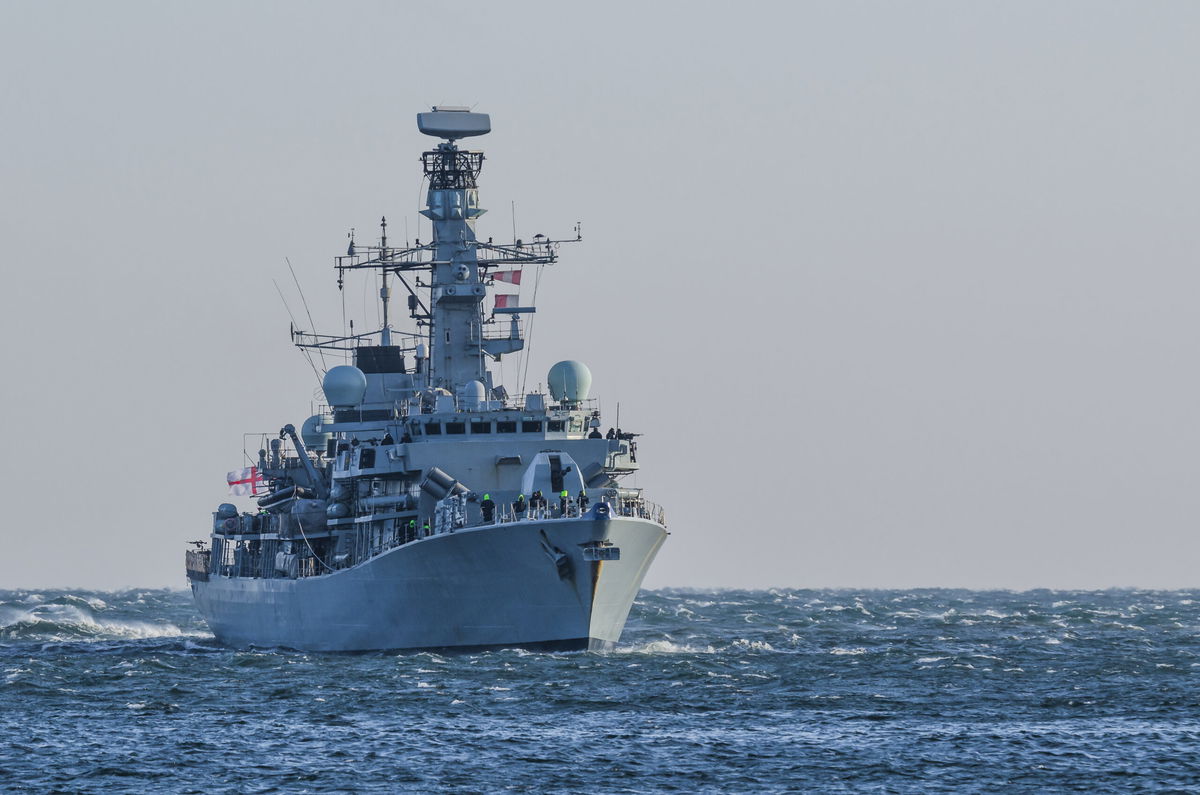 Uk Navy Shadows Russian Warships In Uk Channel