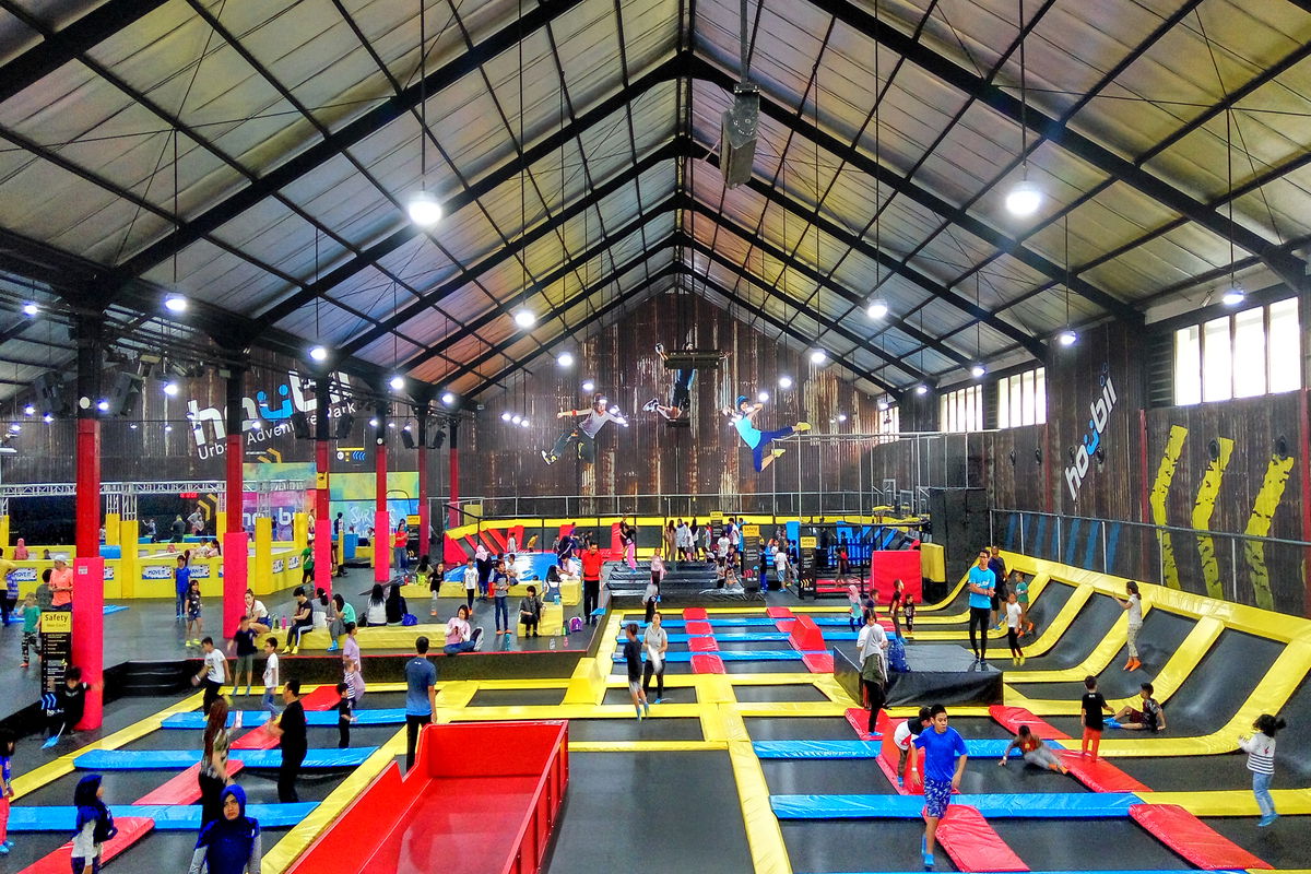 Almoradí’s Youth Adventure To Star Jump Murcia