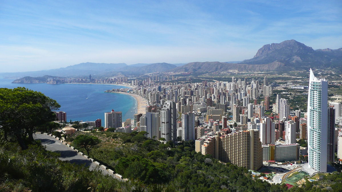 Costa Blanca leads Spain’s population surge as the nation records historic growth