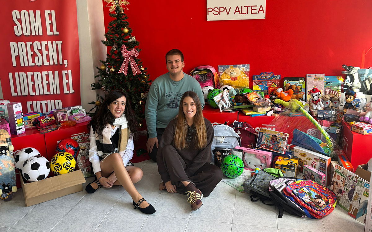 Charity lunch and toy collection for Christmas in Altea: a community success