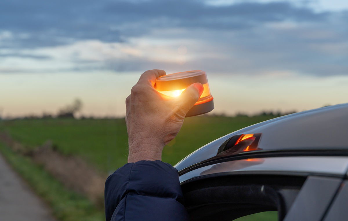 Spain’s DGT moves forward again: the new V27 is coming – and it’s not the same as V16