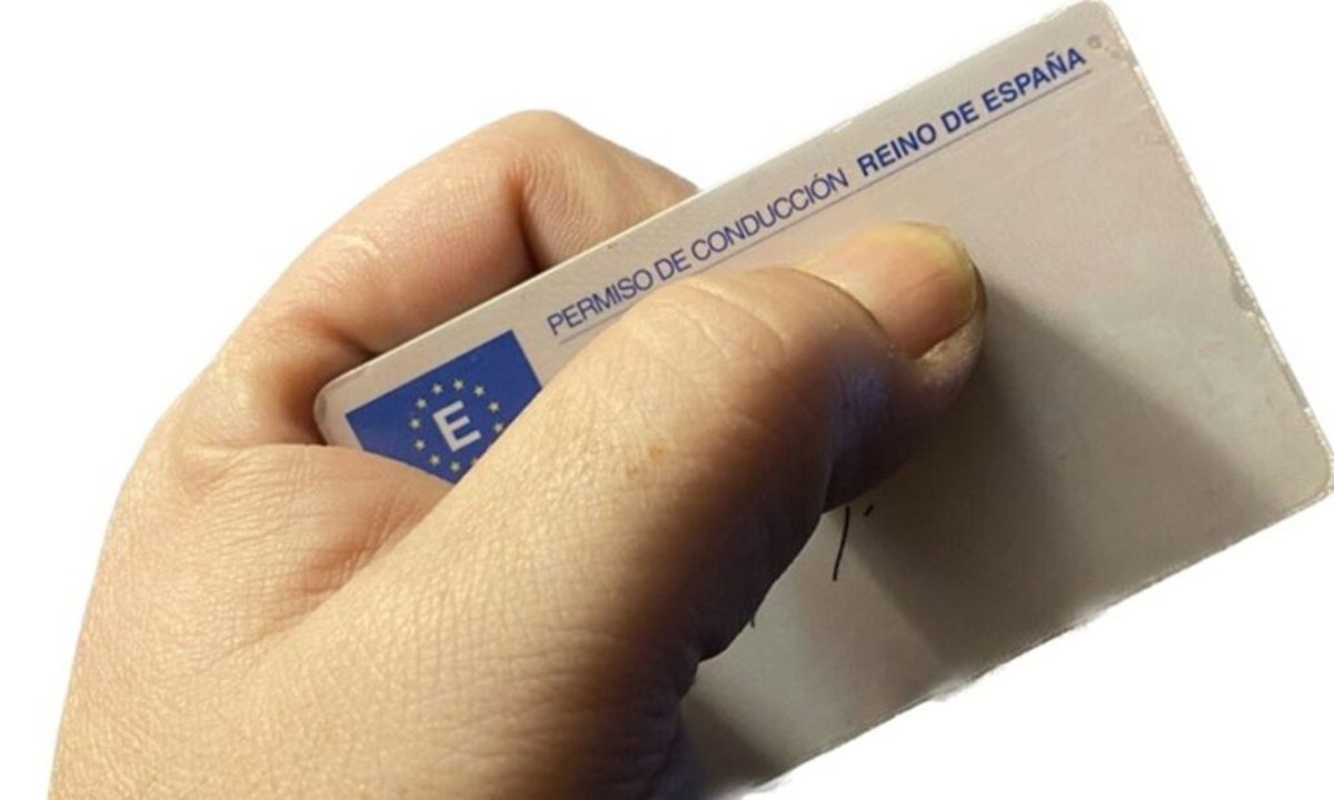 Too good to be true: the 24-hour driving licence scam spreading across Spain