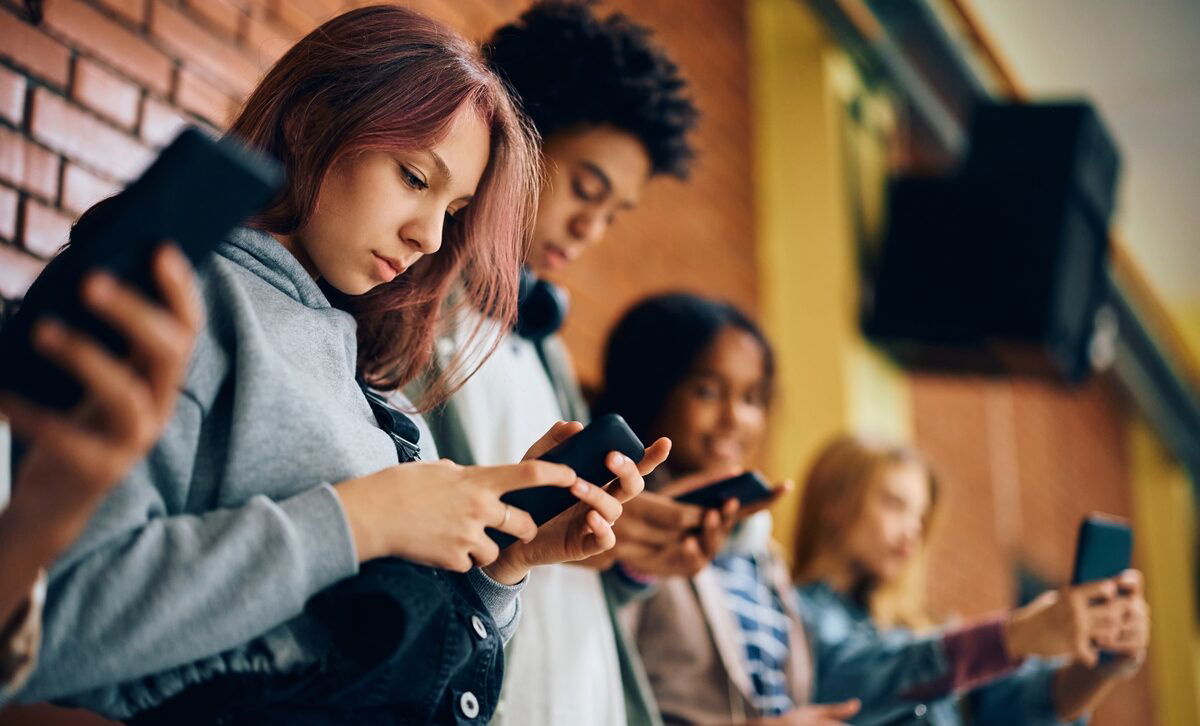 Australia implements social media ban on under 16s. Should Europe follow suit?