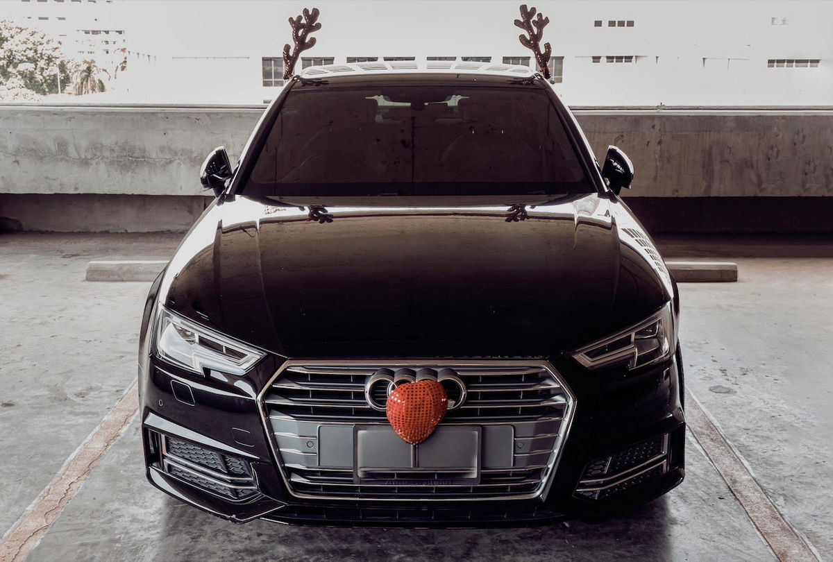 Deck the halls but not your cars: DGT issues fines warning