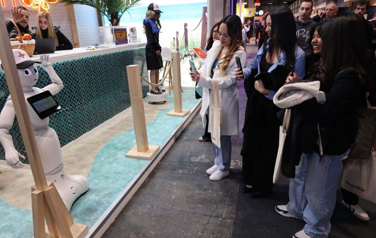 Torrox presence at Fitur 2026 with robots to showcase “Europe’s Best Climate”