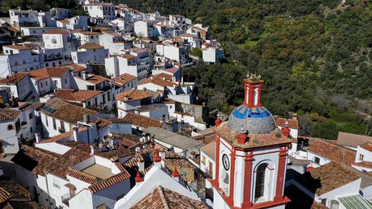 Tiny Malaga village of Benarraba attracts digital nomads to repopulate