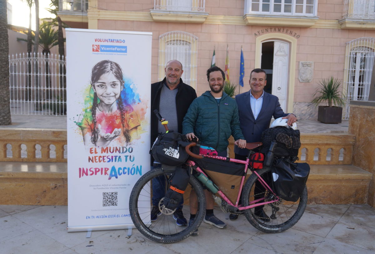 From Spain to Japan: Alfie Recarte’s humanitarian cycling adventure