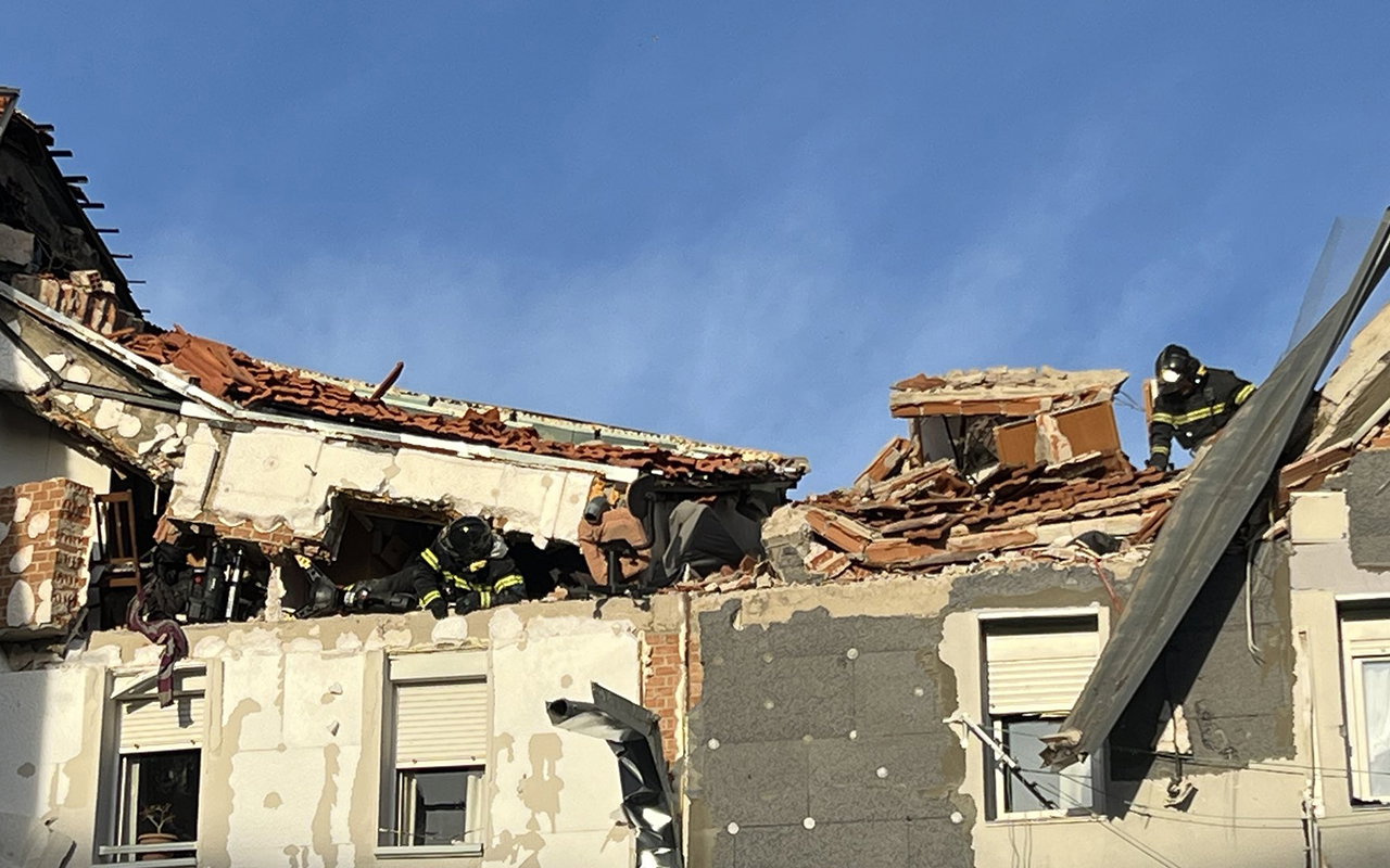 Tödliche Explosion lässt Teil eines Wohnhauses in Madrid einstürzen