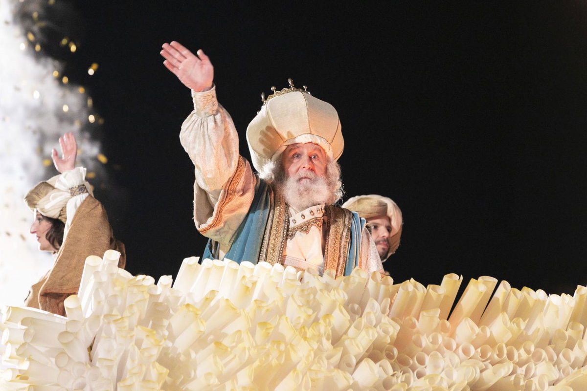 When and where to watch Madrid’s Three Kings parade live as city centre shuts down