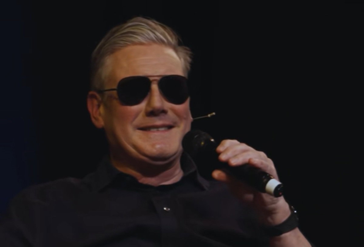 Starmer can’t resist a dig at Macron’s sunglasses - and the internet loves ...