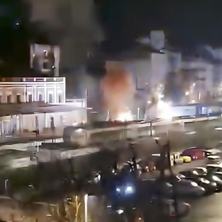 Fallen cable electrocutes COMMUTER train.