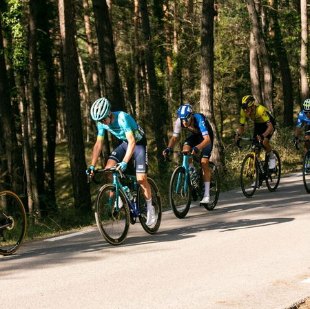 Group riding rules in Spain.