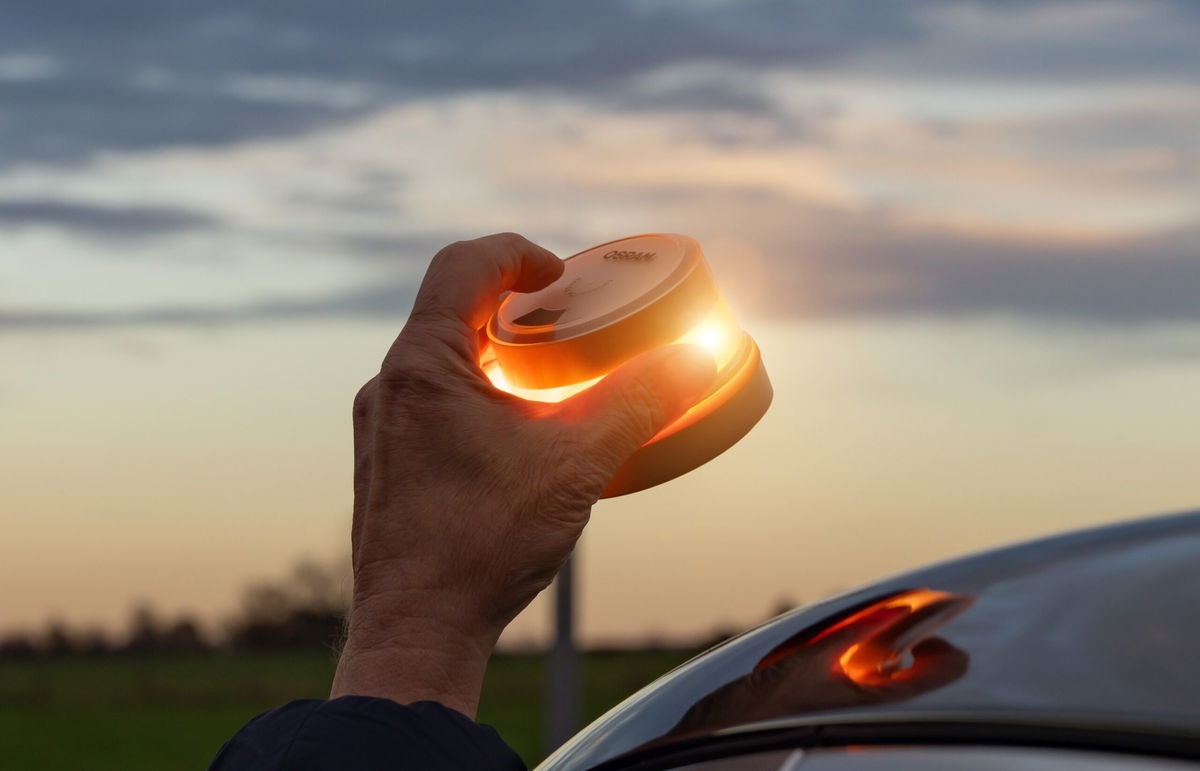 Spain’s interior minister confirms grace period for V16 beacon fines