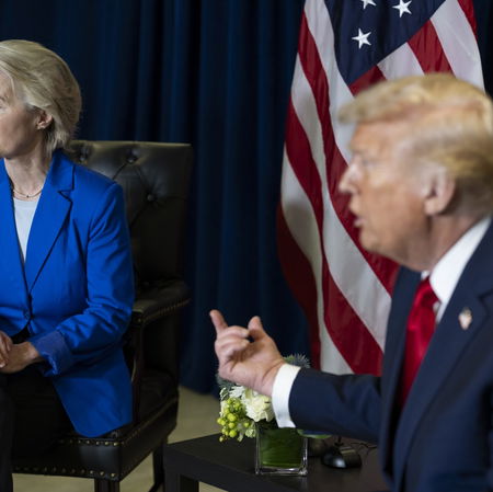 US President Donald Trump with EU president Ursula von der Leyen