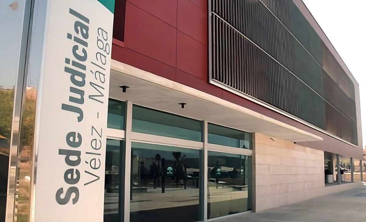 Bank in Velez-Malaga ordered to pay €4000 refund to customer plus court costs over debit card fraud