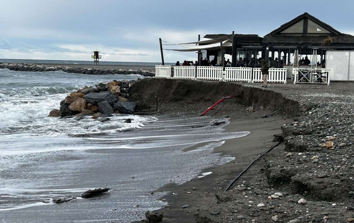 Costa Tropical races to restore beaches ahead of Easter after storm damage