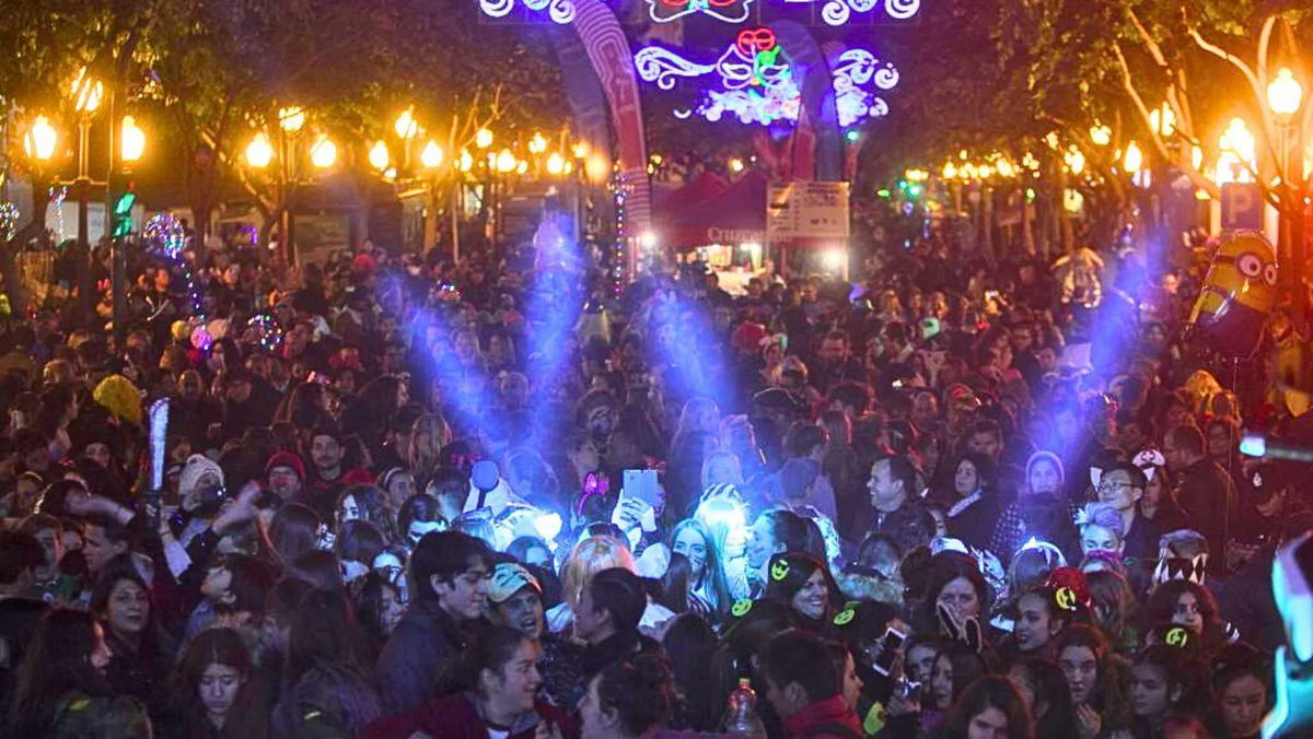 Alicante Carnival’s Sábado Ramblero postponed to Friday with glitter and glamour