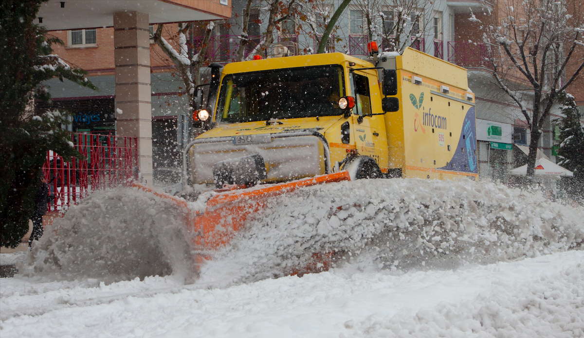 Spain deploys nearly 700 snowploughs ahead of winter alerts