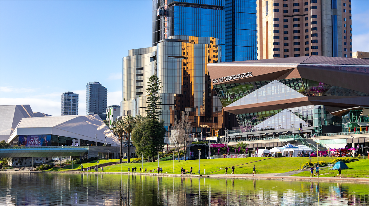 Mega-construction of €800 million and 160 metres set to transform a city