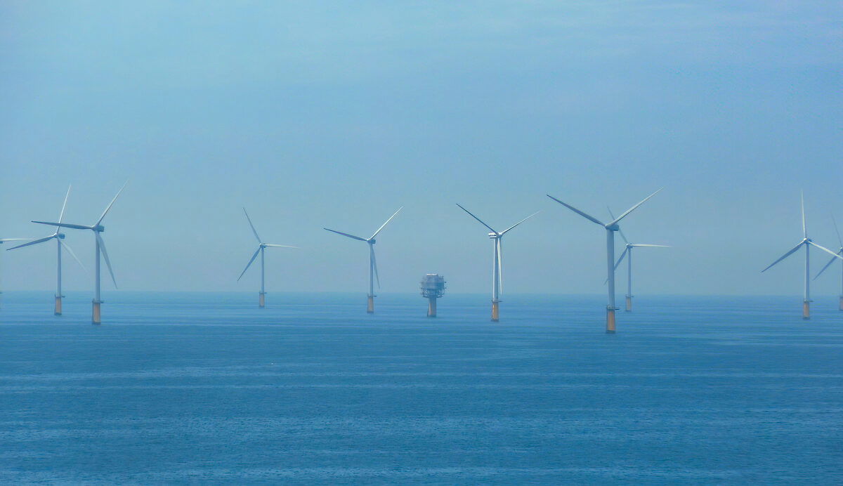 euroweeklynews.com - Adam Woodward - Floating windfarm for horizon of Manilva