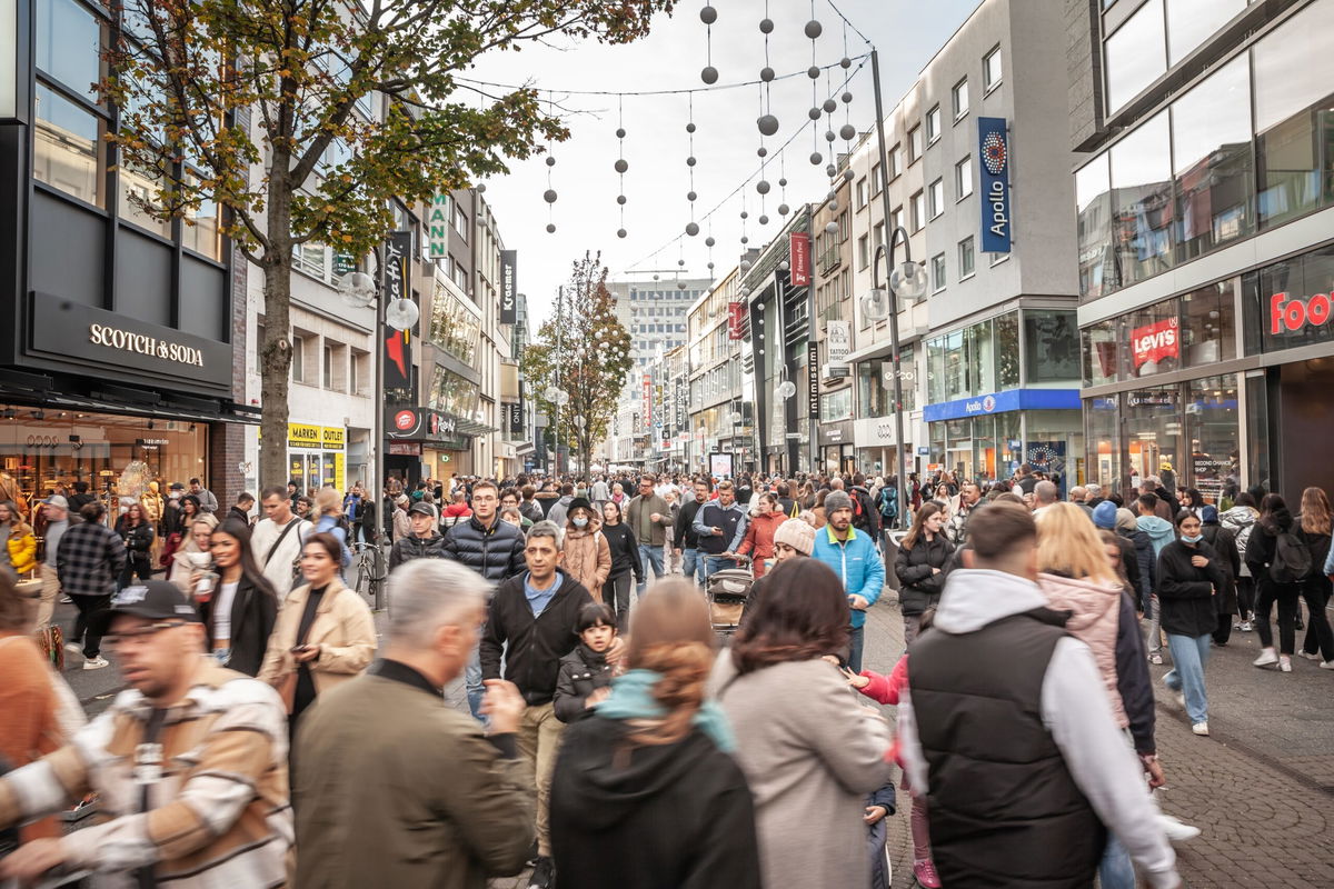 Germans feeling left behind as wealth gap widens