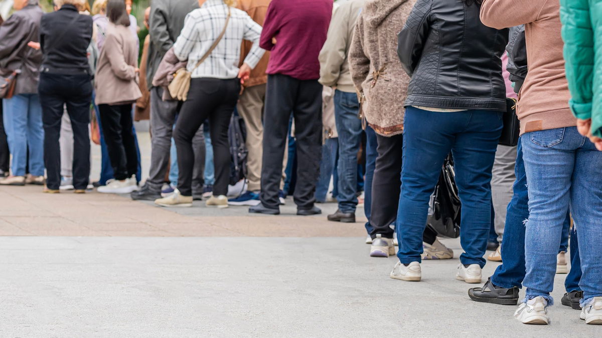 Spain’s immigration offices overwhelmed. Brits waiting on residency paperwork warned of delays