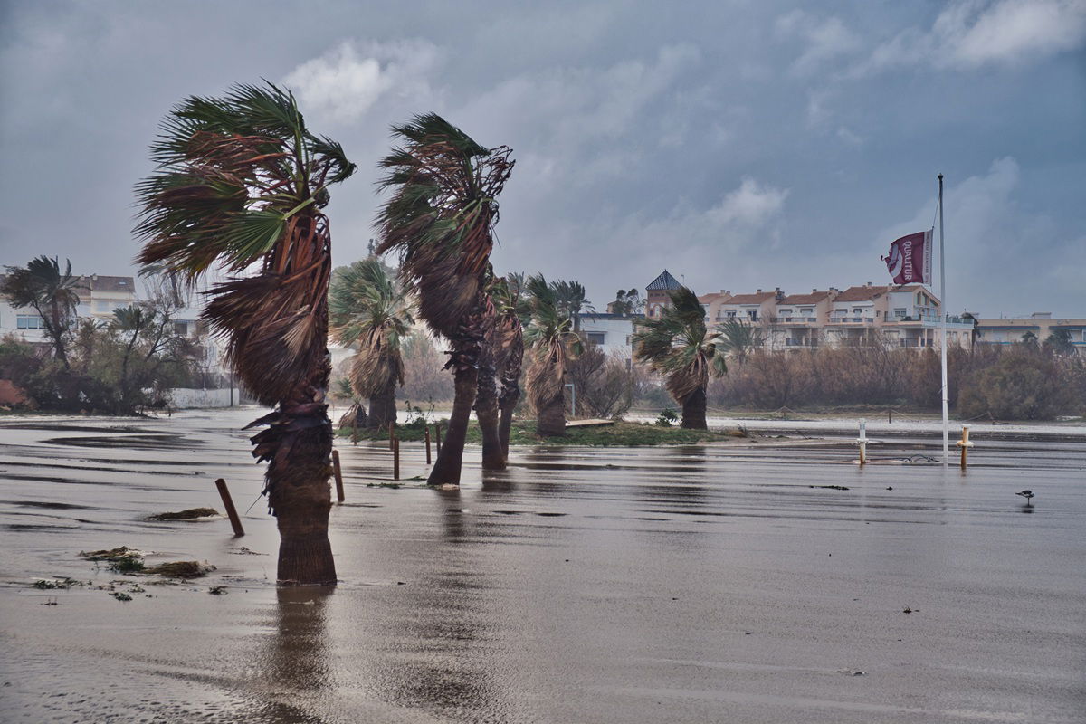 Spain hit by abrupt weather twist as storms and strong winds raise alerts