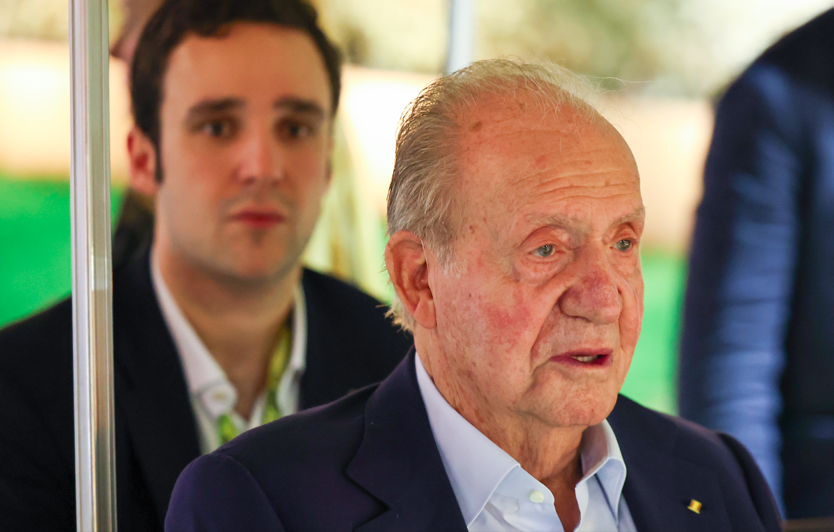 Former king Juan Carlos I relocated to Abu Dhabi hotel for safety