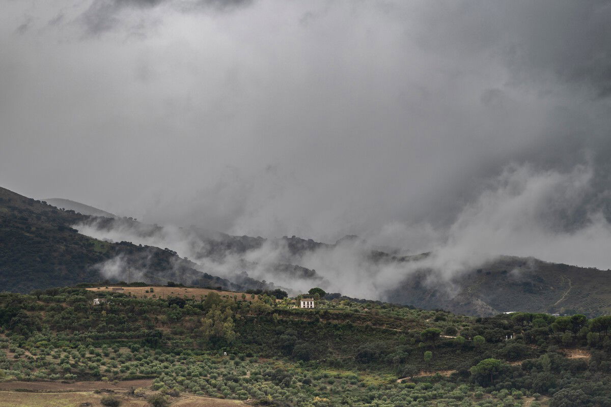 Spain braces for sudden storms again today with heavy rain and strong winds forecast