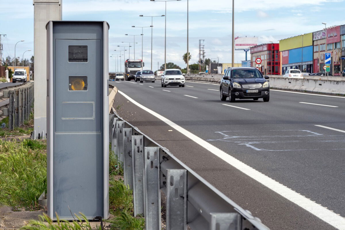Drivers warned as Spain rolls out 33 new radars before holiday travel